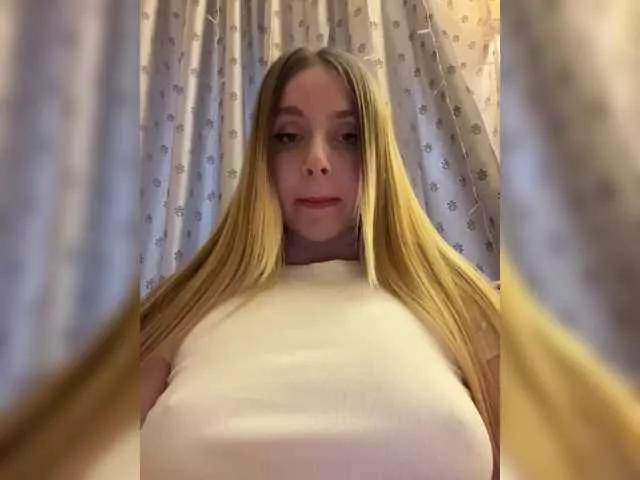 Offline Natalymoodhot on BongaCams