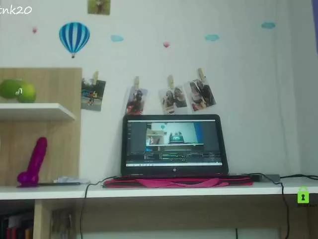 Offline NatashaTanaka on BongaCams