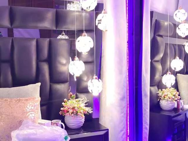 Offline NathaxaLeans on BongaCams