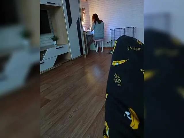 Offline Niki233221 on BongaCams