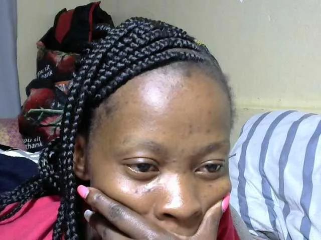 Offline PrettyAlianah on BongaCams