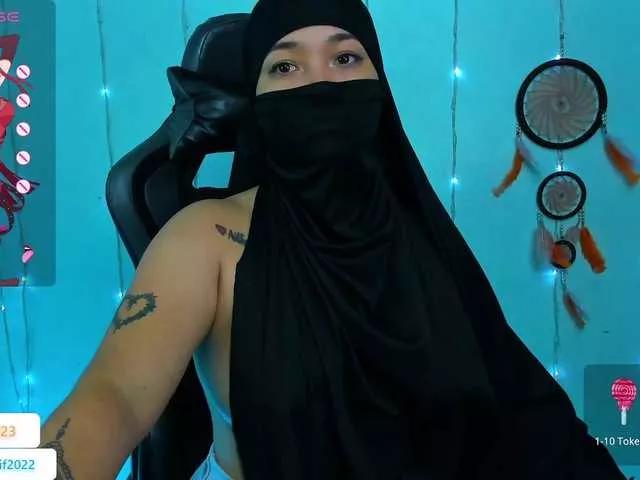 Offline Ranialatif on BongaCams