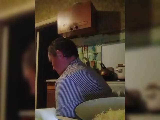 Freechat REPTILIAY on BongaCams