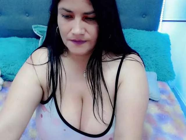 Offline salomex on BongaCams