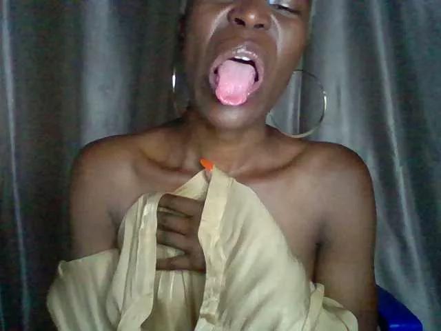 Offline Sexxycandy on BongaCams