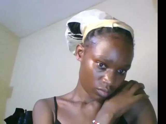 Offline sexy-dee on BongaCams