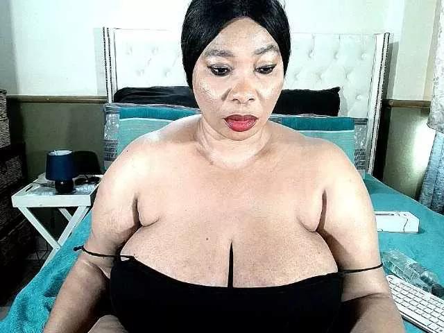 Offline Sexymama74 on BongaCams