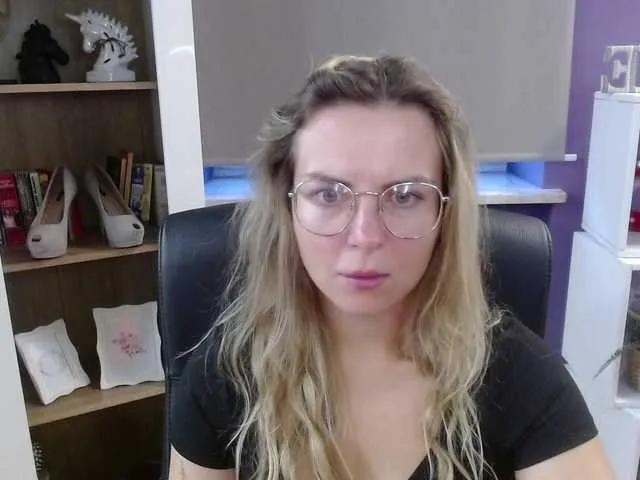 Freechat soft-zoey on BongaCams