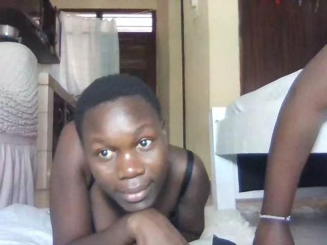 Sweetchocolate on BongaCams 