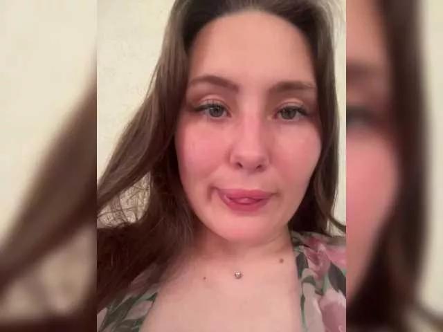 Freechat SweetyW- on BongaCams