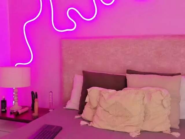 Freechat TaraCarson on BongaCams