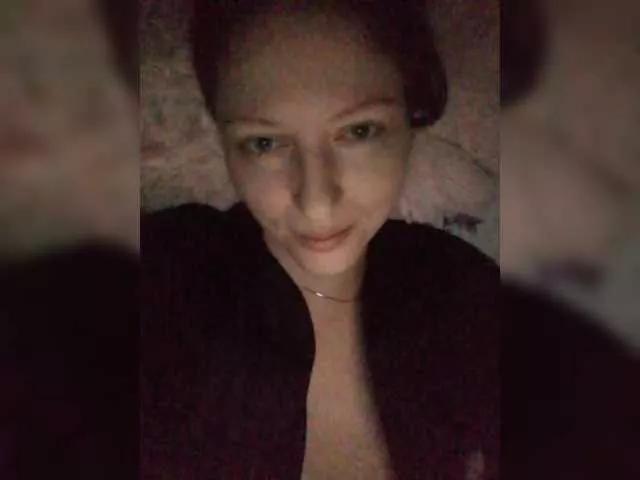 Offline Viktoria-play on BongaCams