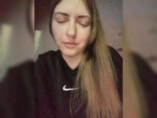 Offline Viktoria-play on BongaCams