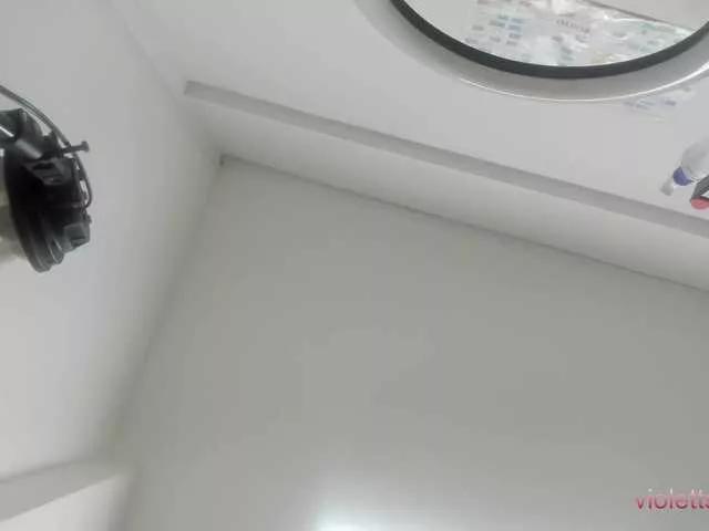 Offline violetsmith on BongaCams