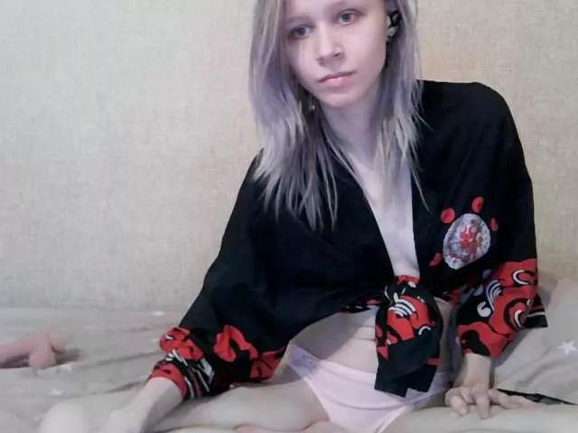 Freechat White-snow on BongaCams