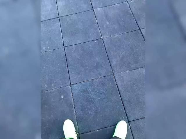 Offline YuGoVi on BongaCams