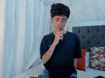 Freechat _dantfox_ on Chaturbate