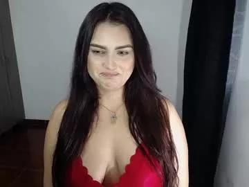 Freechat _ninahot on Chaturbate