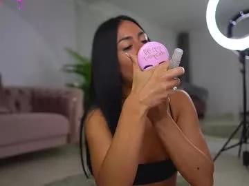 Freechat abbela_white on Chaturbate