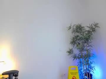 Freechat angel_danm_milf on Chaturbate