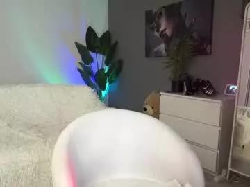 Freechat angeleyesblue25 on Chaturbate