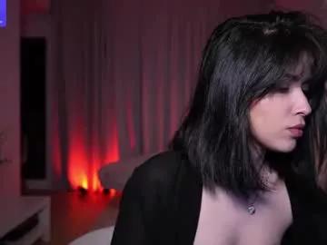 Freechat anniehillofficial_ on Chaturbate