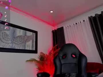 belladiamond18 on Chaturbate 
