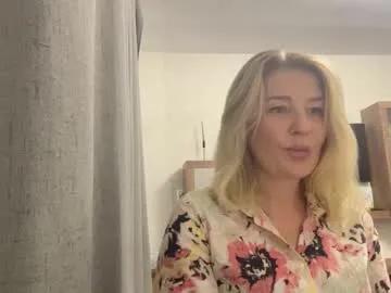 blondie_xoxoxo — Hi I am new here...dont be rude please Goal: Lip bite + eye contact  [90 tokens remaining] #new #shy #nonude #milf #natural