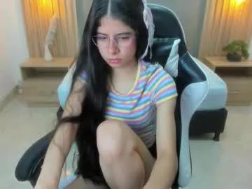 carlina_15 — GOAL: blowjob + saliva  150 [1000 tokens remaining] Welcome to my room! #petite #skinny #latina #18 #daddysgirl