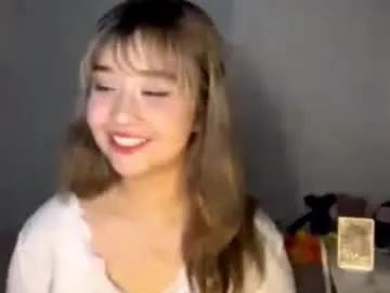 clary_cloud — goal: Flash my bra #18 #asian #teen #natural #bigboobs [40 tokens remaining]