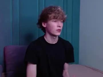 Freechat curlytwinkboy on Chaturbate