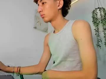 Freechat darkknightx01 on Chaturbate