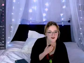 dilara_sunny — GOAL: Show underwear [98 tokens remaining] Welcome to my room! #glasses #joy #dance #nonude #18