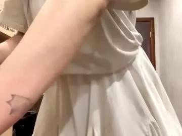 edithbrandon — Goal: !Show the legs<3 ! ^^ #teen #18 #cute #new #shy [40 tokens remaining]