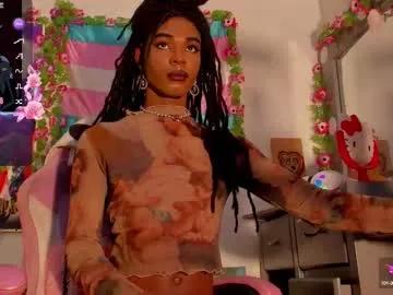 effy_marinn on Chaturbate 