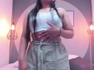 Freechat ellamontoya on Chaturbate