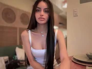 Freechat elyshunter on Chaturbate