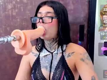 Freechat emily_evol on Chaturbate