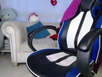 Freechat emmilychevalier on Chaturbate