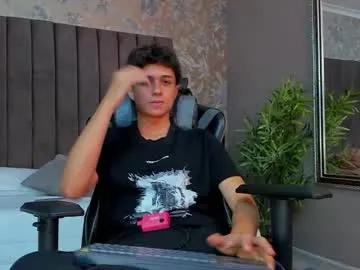 ethanlowell — Let's get to know each other...Getting hot & I want fun! #latino #master #lovense #cashmaster #muscle