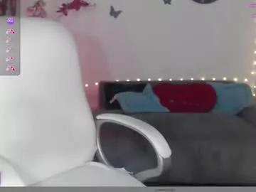 Freechat evil_stepmothers on Chaturbate