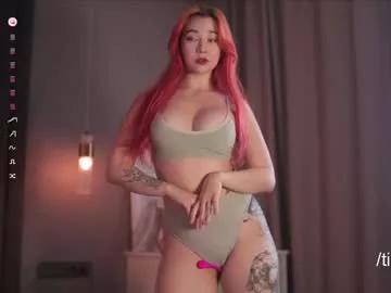 Freechat foxylovesyou on Chaturbate