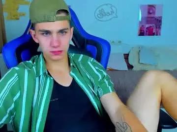 Freechat frank_mooree on Chaturbate