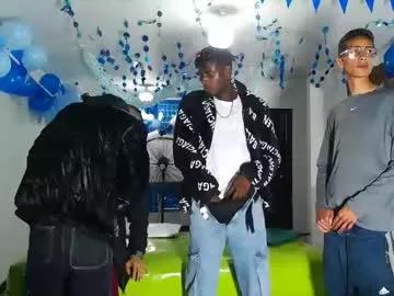 Freechat gnecos on Chaturbate