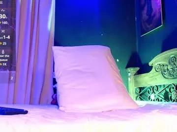 Freechat godly_huan on Chaturbate