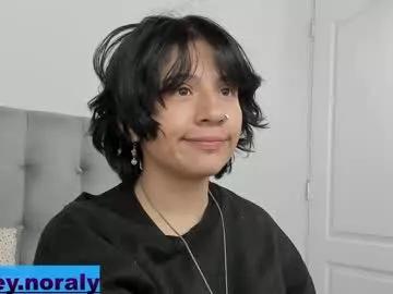 Freechat hey_noraly on Chaturbate