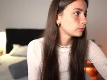 Freechat honeyyykate on Chaturbate