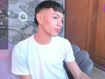 Freechat im_sebaslopez on Chaturbate