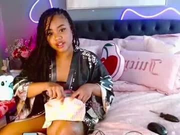 Freechat kat2025 on Chaturbate
