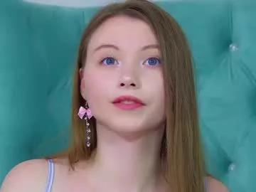 Freechat keiraace on Chaturbate